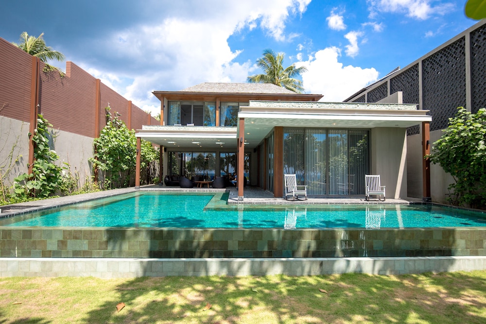 Baba Beach Club Phuket Natai Luxury Pool Villa Hotel by Sri panwa — Swimming pool in Khok Klo, Phang Nga