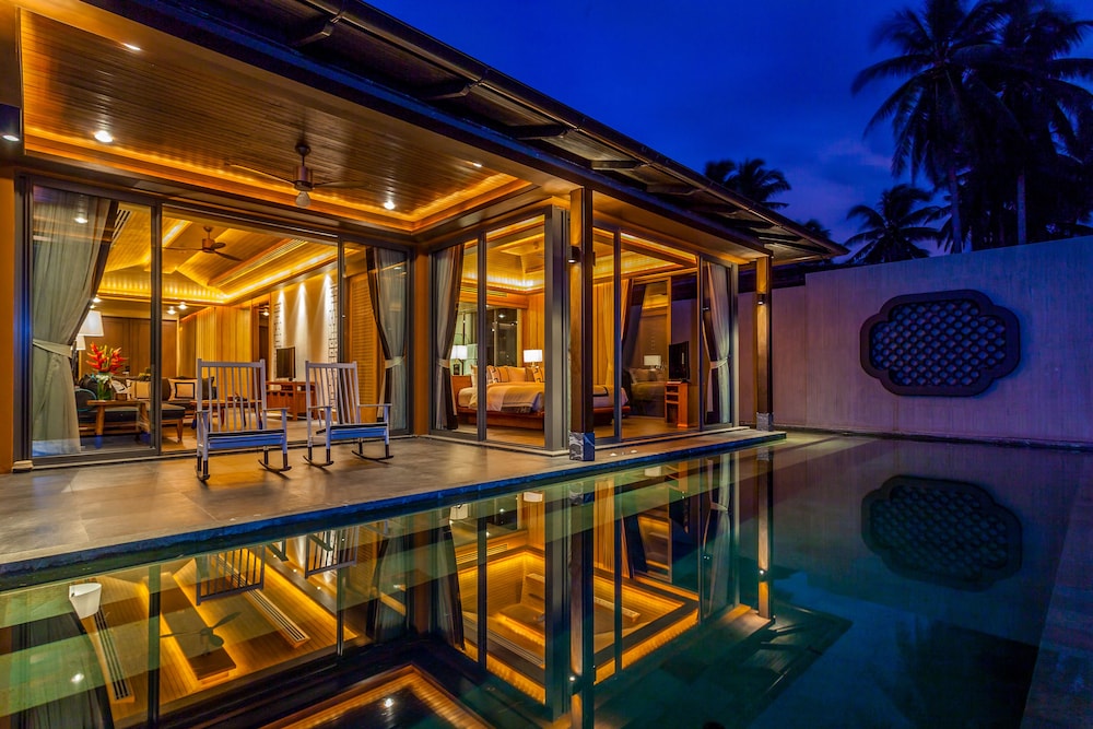 Baba Beach Club Phuket Natai Luxury Pool Villa Hotel by Sri panwa — Hotel building in Khok Klo, Phang Nga