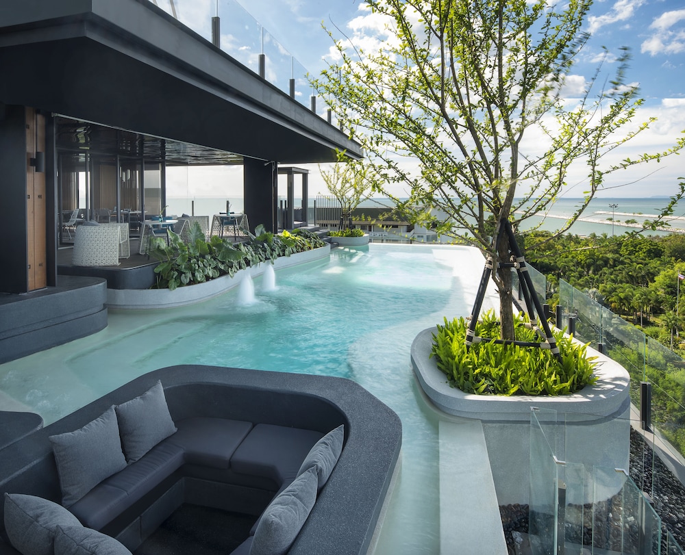 Seaphere Pattaya Hotel — Swimming pool in Sattahip, Chonburi