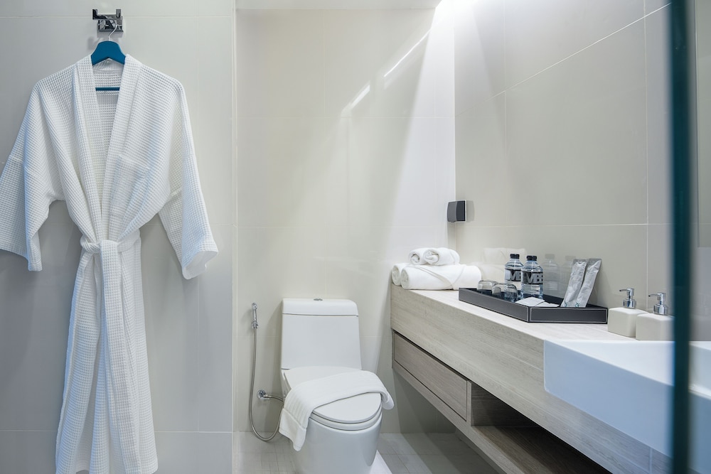 Seaphere Pattaya Hotel — Hotel rooms in Sattahip, Chonburi