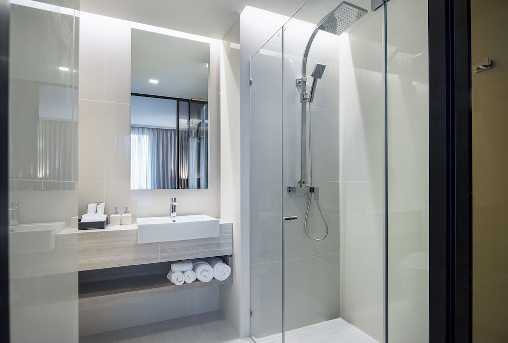 Seaphere Pattaya Hotel — Hotel rooms in Sattahip, Chonburi