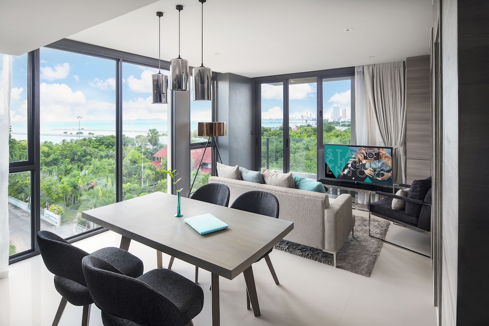 Seaphere Pattaya Hotel — Hotel rooms in Sattahip, Chonburi