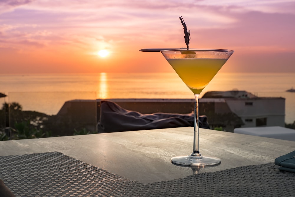 Seaphere Pattaya Hotel — Restaurant & bars in Sattahip, Chonburi