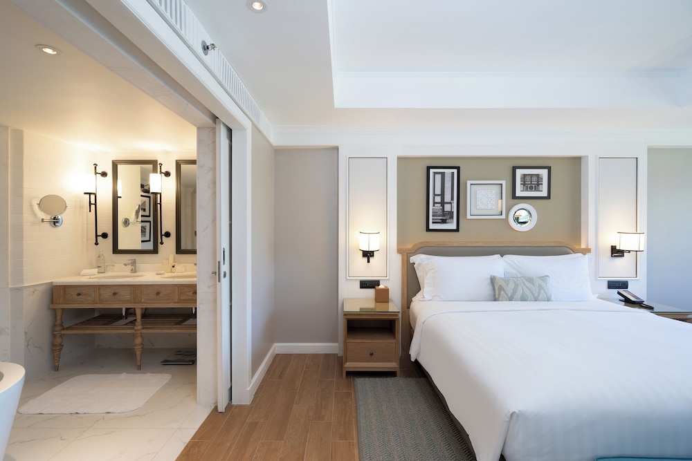 Dusit Thani Hua Hin — Hotel rooms in Cha Am, Phetchaburi