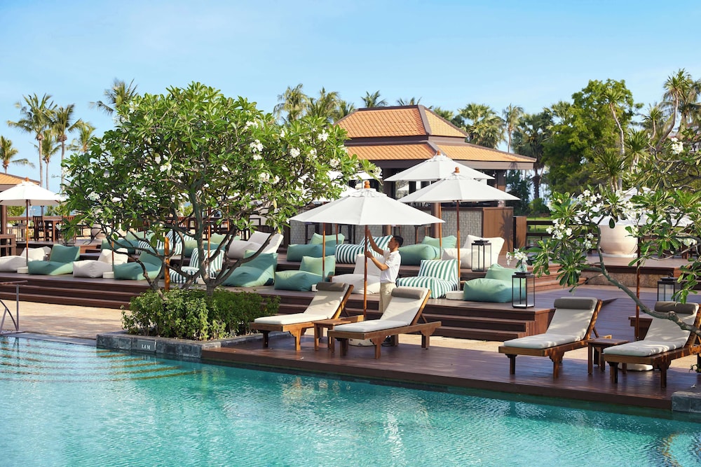 Dusit Thani Hua Hin — Swimming pool in Cha Am, Phetchaburi