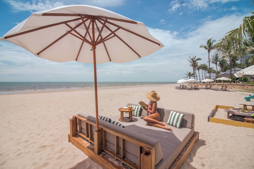 Dusit Thani Hua Hin — Beach in Cha Am, Phetchaburi