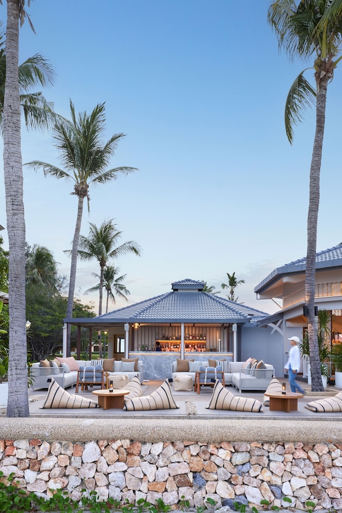 Dusit Thani Hua Hin — Beach in Cha Am, Phetchaburi