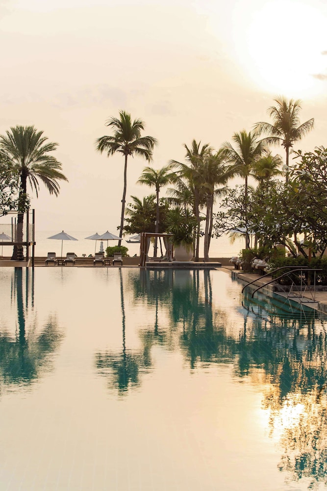 Dusit Thani Hua Hin — Swimming pool in Cha Am, Phetchaburi