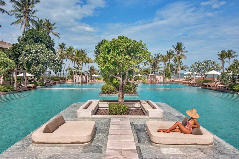 Dusit Thani Hua Hin — Swimming pool in Cha Am, Phetchaburi