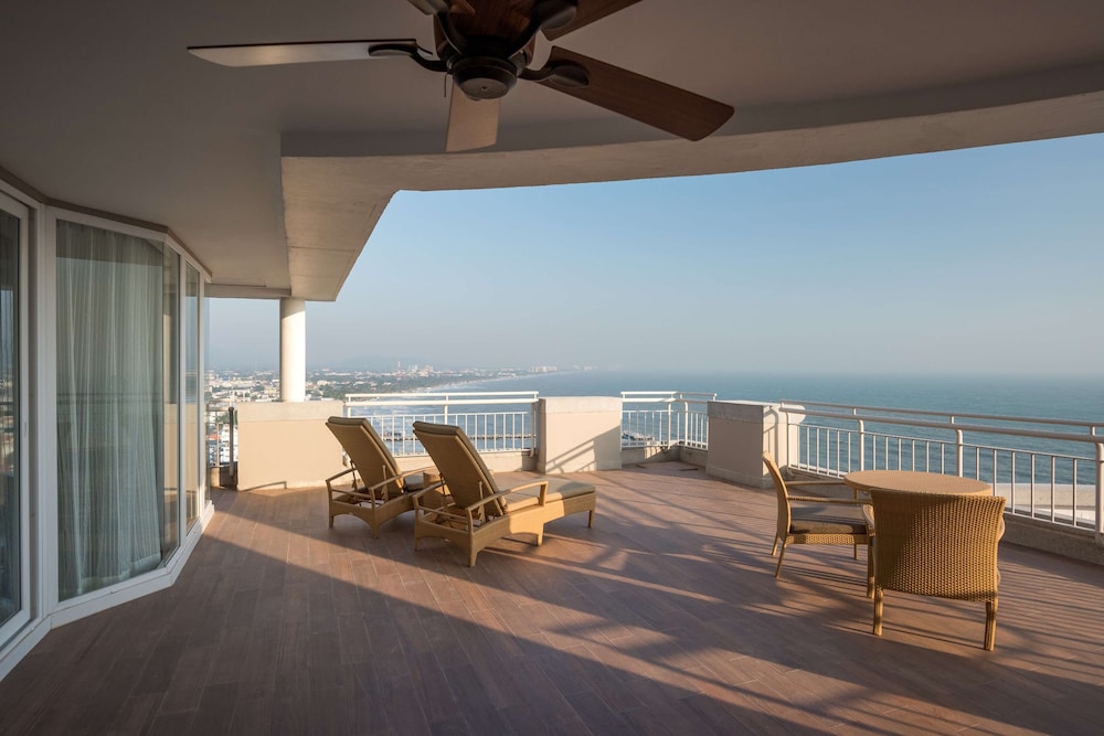 Hilton Hua Hin Resort & Spa — Hotel rooms in Hua Hin, Prachuap Khiri Khan