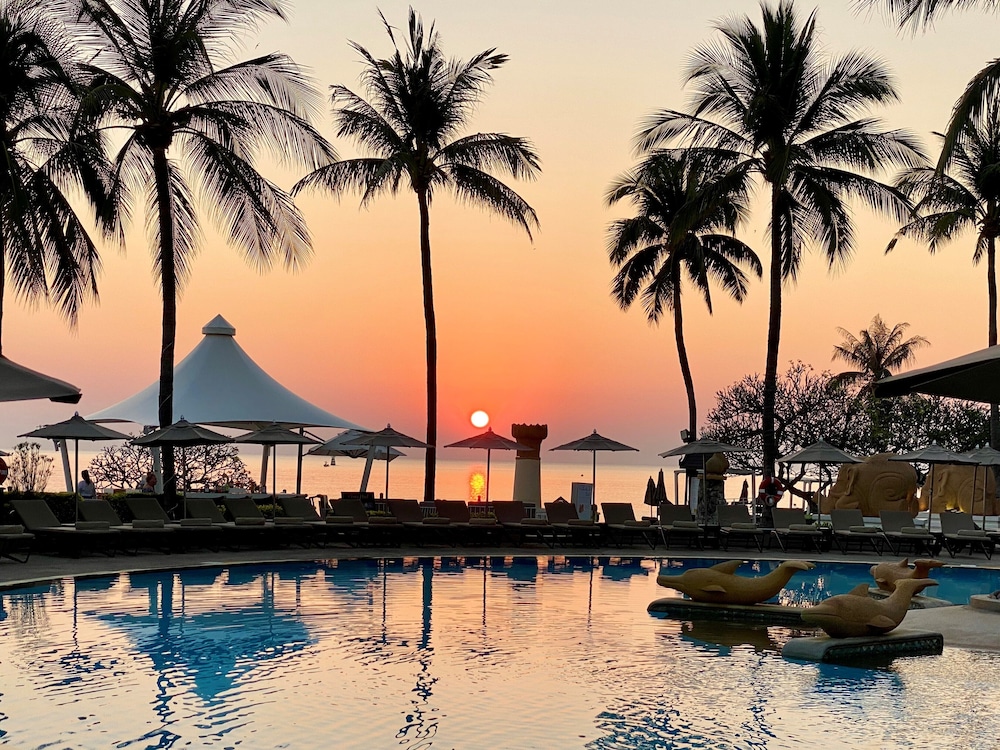 Hilton Hua Hin Resort & Spa — Beach in Hua Hin, Prachuap Khiri Khan