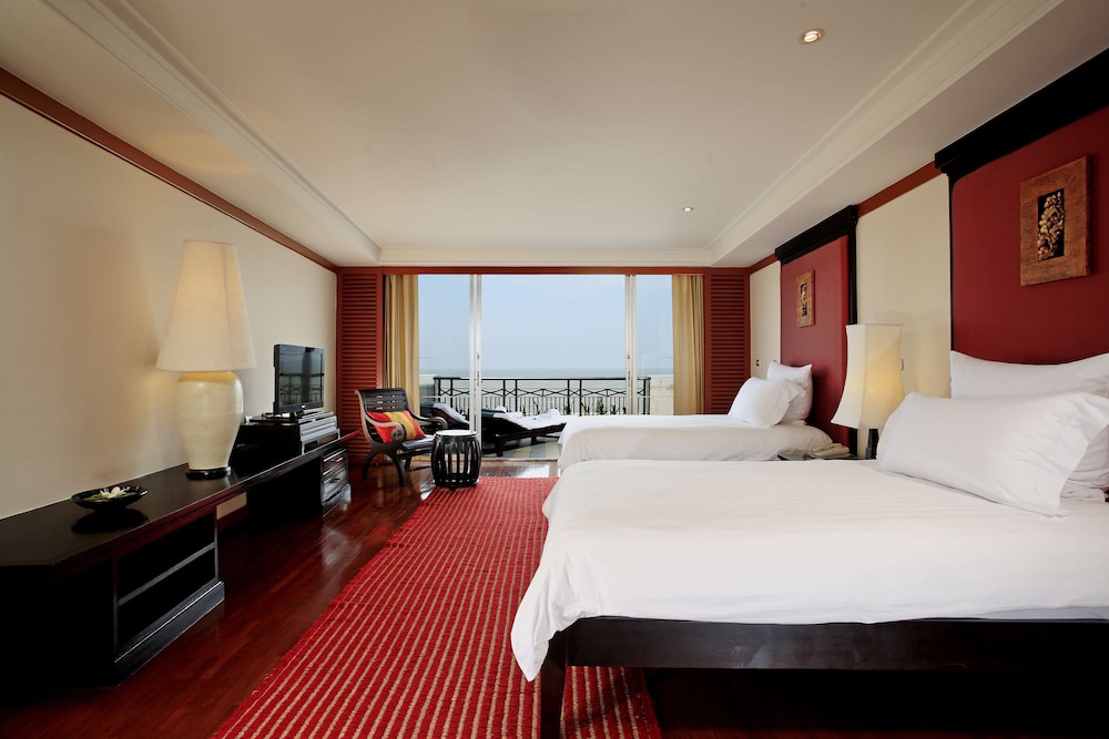Hilton Hua Hin Resort & Spa — Hotel rooms in Hua Hin, Prachuap Khiri Khan