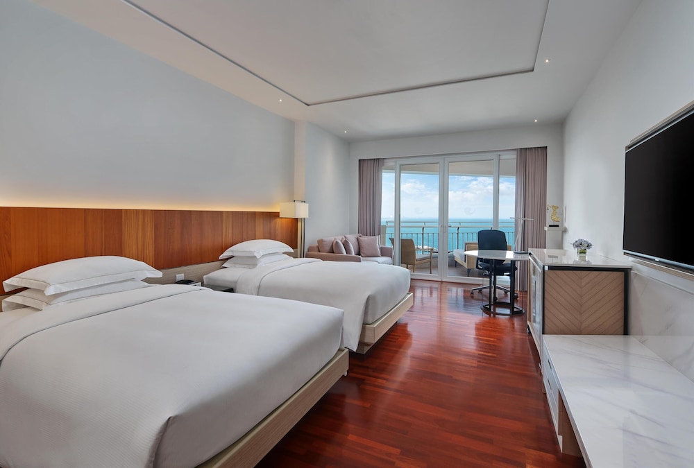 Hilton Hua Hin Resort & Spa — Hotel rooms in Hua Hin, Prachuap Khiri Khan