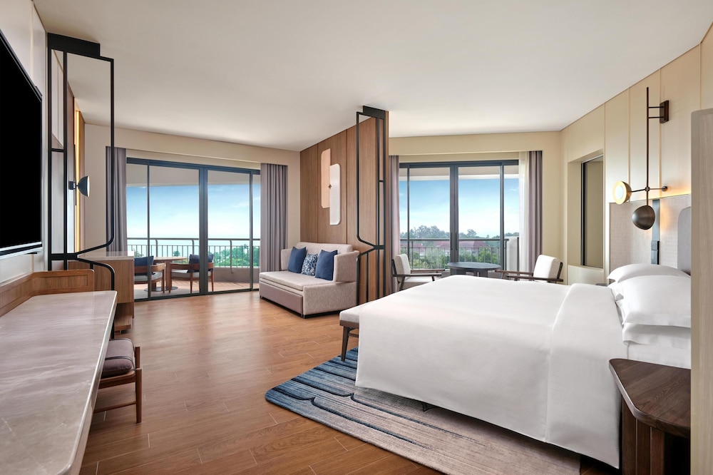 Hilton Hua Hin Resort & Spa — Hotel rooms in Hua Hin, Prachuap Khiri Khan