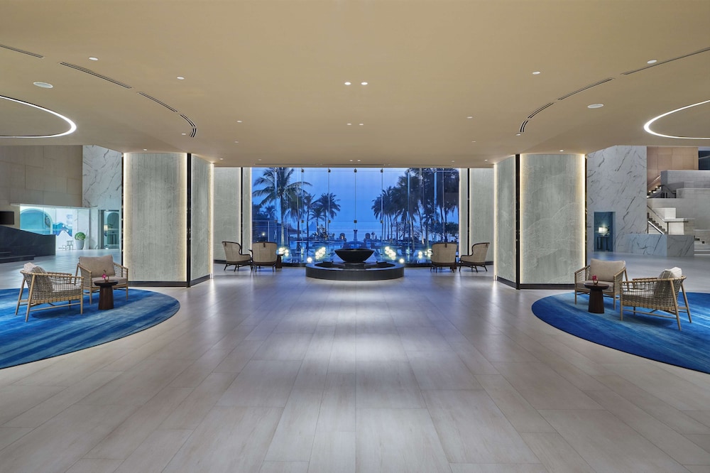 Hilton Hua Hin Resort & Spa — Swimming pool in Hua Hin, Prachuap Khiri Khan