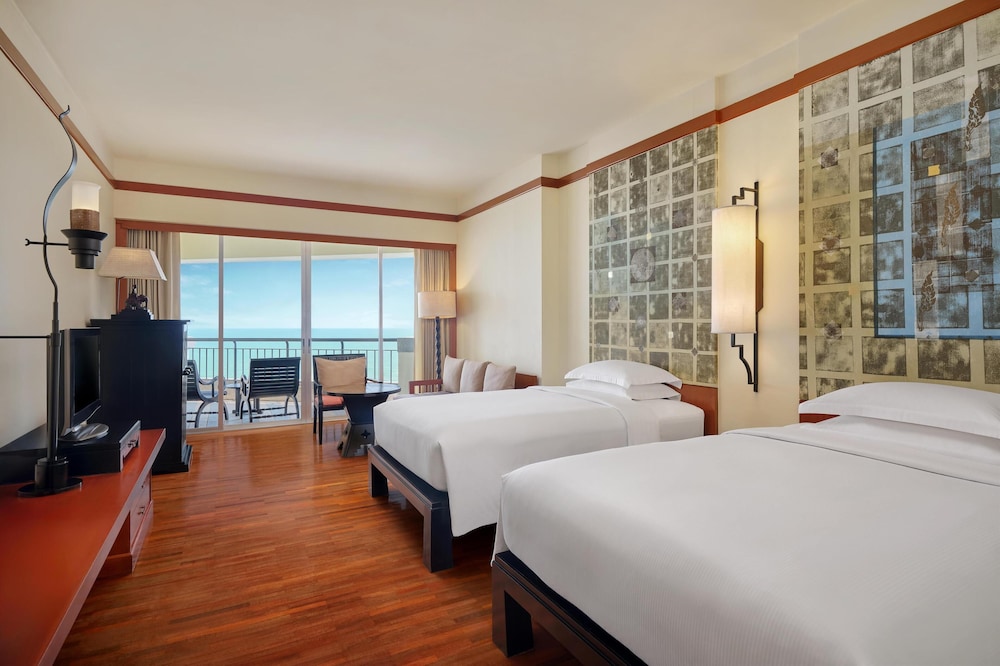 Hilton Hua Hin Resort & Spa — Hotel rooms in Hua Hin, Prachuap Khiri Khan
