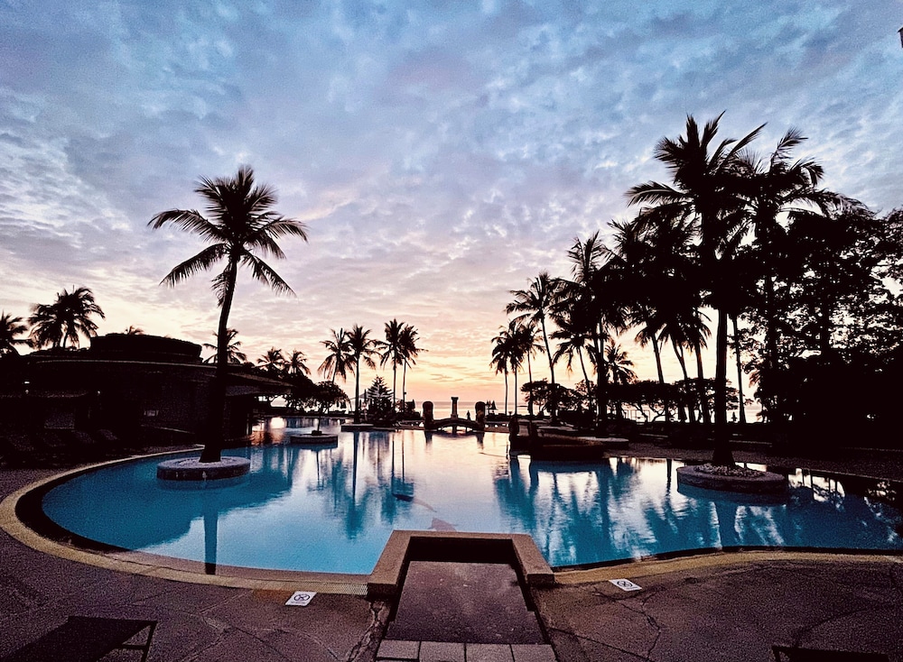 Hilton Hua Hin Resort & Spa — Swimming pool in Hua Hin, Prachuap Khiri Khan