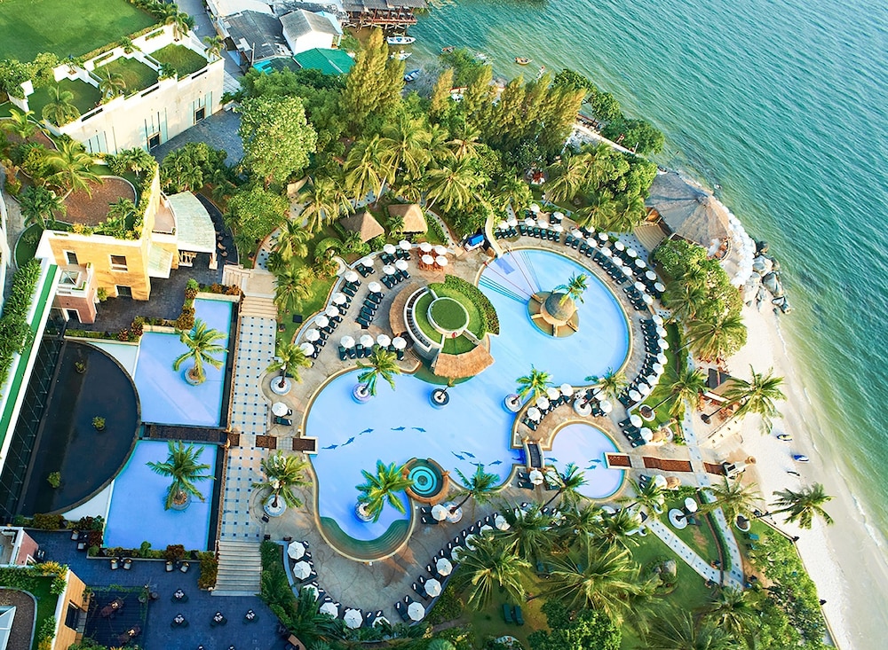 Hilton Hua Hin Resort & Spa — Hotel building in Hua Hin, Prachuap Khiri Khan