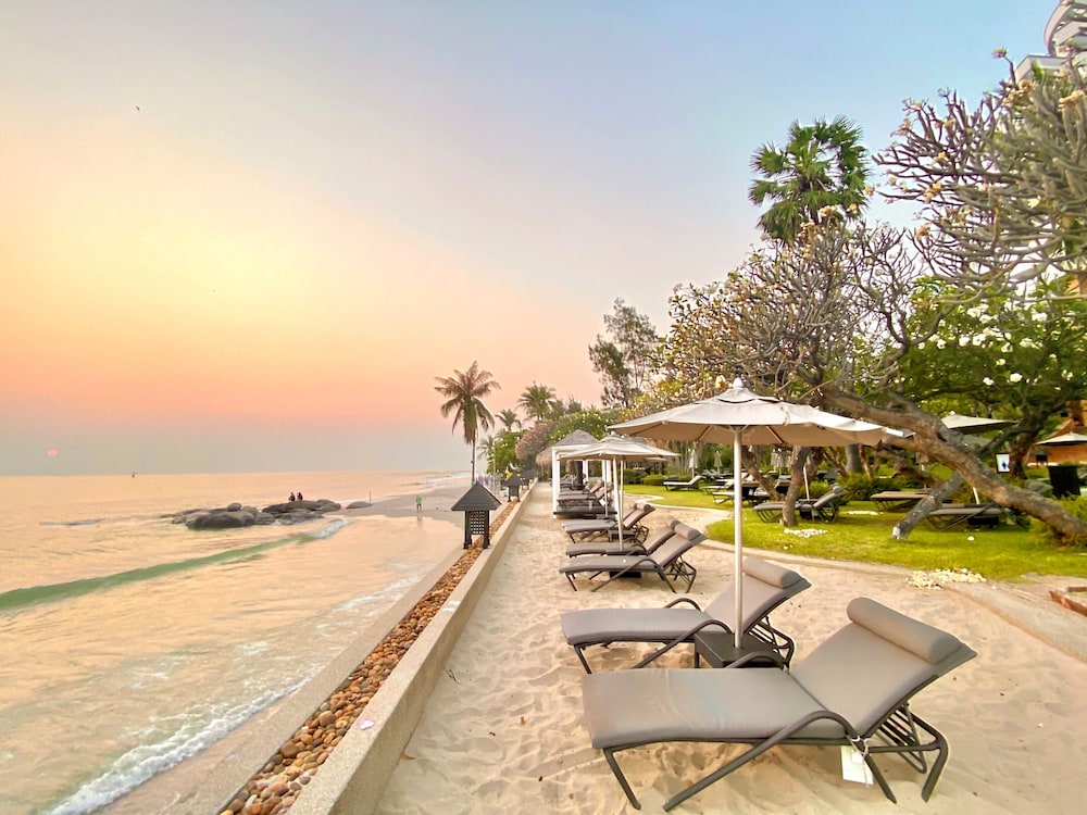 Hilton Hua Hin Resort & Spa — Beach in Hua Hin, Prachuap Khiri Khan
