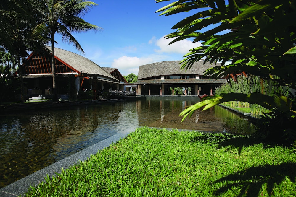 Veranda Resort & Villas Hua Hin - Cha Am — Hotel building in Cha Am, Phetchaburi