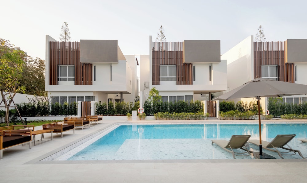 Veranda Resort & Villas Hua Hin - Cha Am — Swimming pool in Cha Am, Phetchaburi