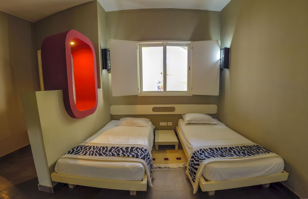 Hotel Fiesta Beach Djerba — Hotel rooms in Midoun, Medenine