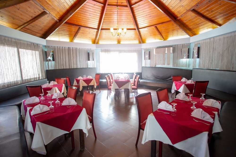Hotel Fiesta Beach Djerba — Restaurant & bars in Midoun, Medenine