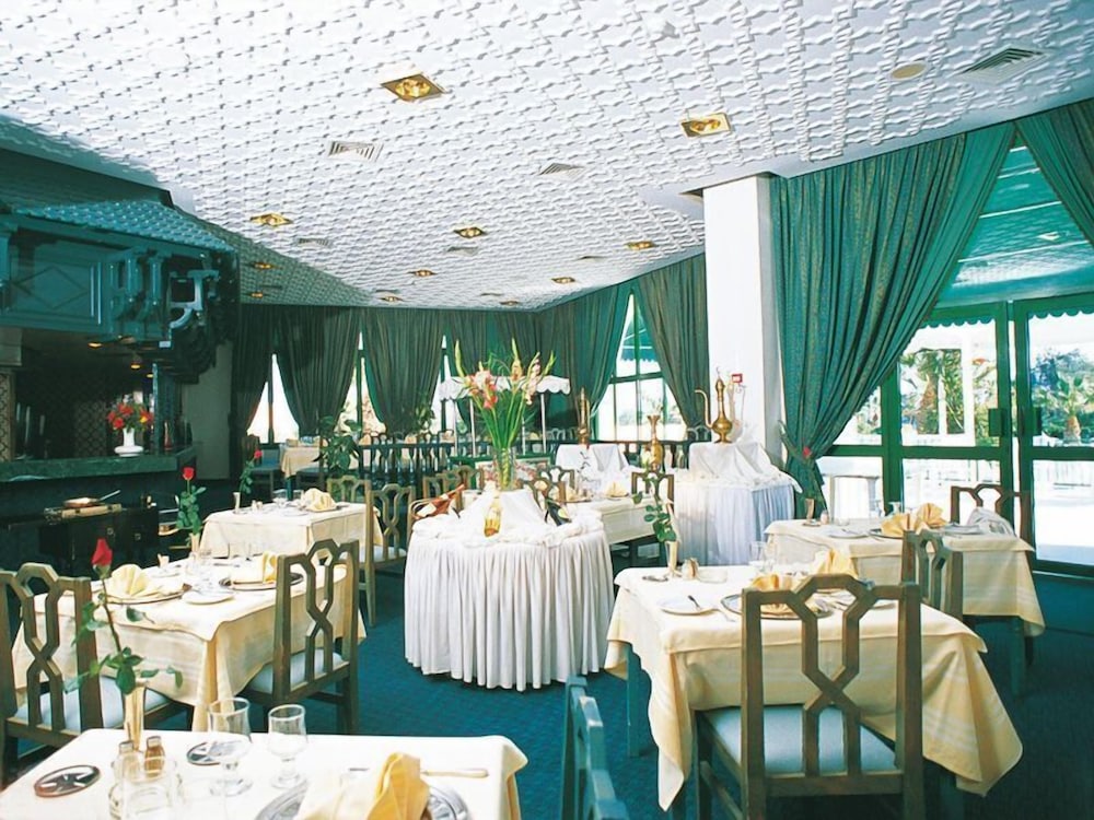 Hasdrubal Thalassa Port El Kantaoui — Restaurant & bars in Port El Kantaoui