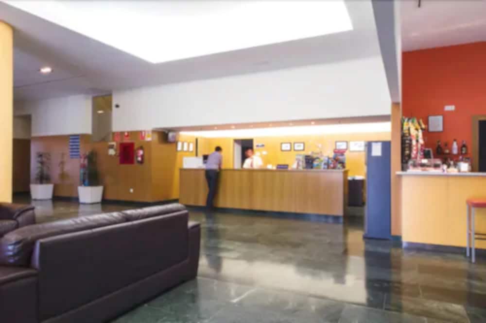 Hotel La Estacion — Hotel building in Benidorm, Valencian Community