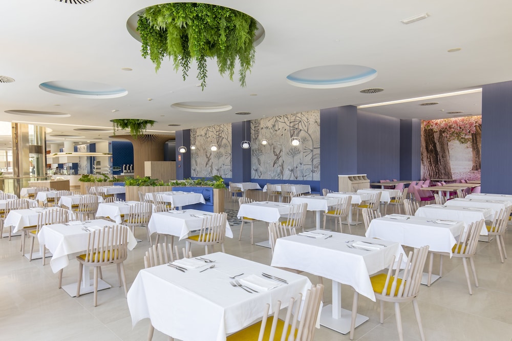 Hotel BCL Levante Club & Spa - Adults only — Restaurant in Benidorm, Valencian Community