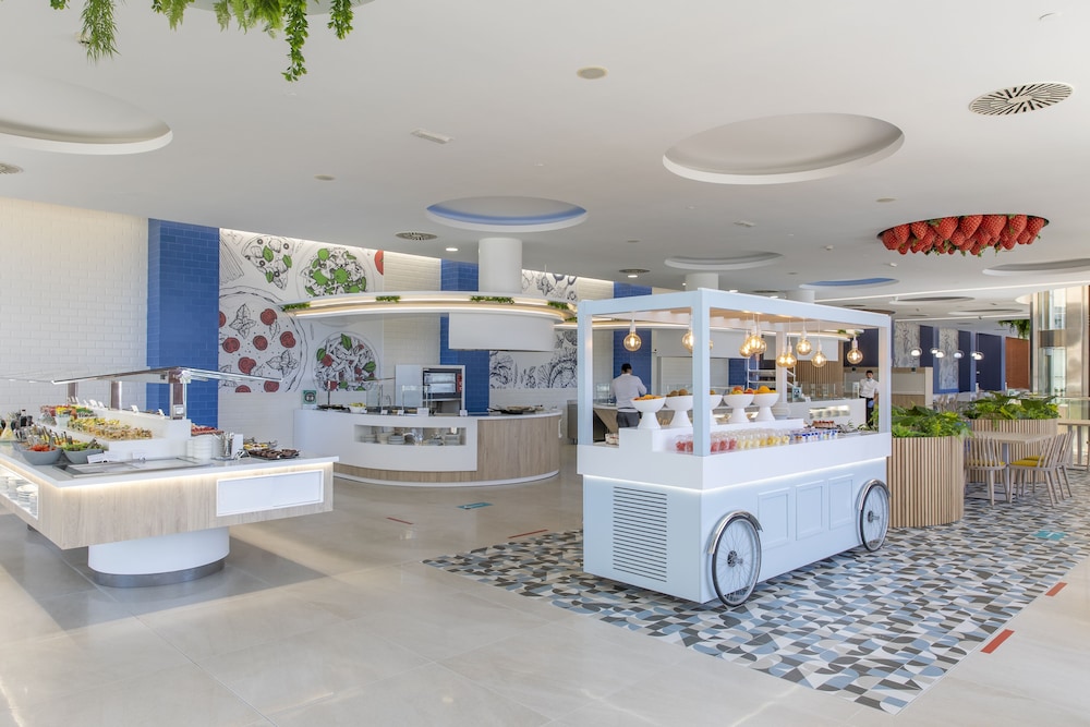 Hotel BCL Levante Club & Spa - Adults only — Restaurant in Benidorm, Valencian Community