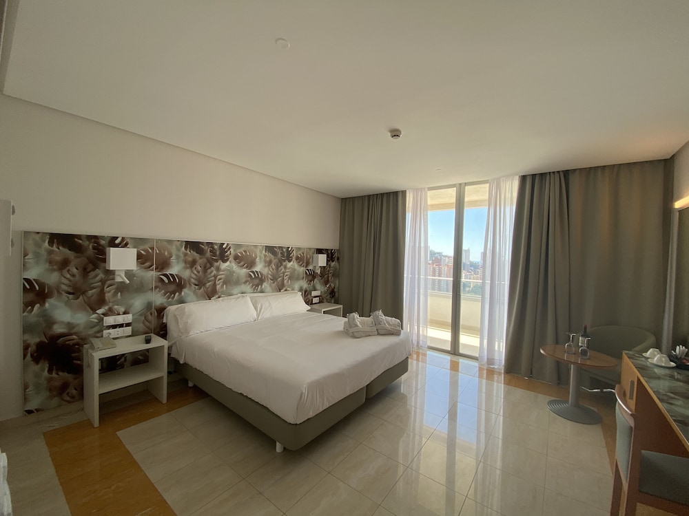 Hotel BCL Levante Club & Spa - Adults only — Rooms in Benidorm, Valencian Community