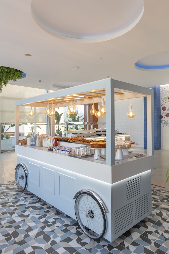 Hotel BCL Levante Club & Spa - Adults only — Restaurant in Benidorm, Valencian Community