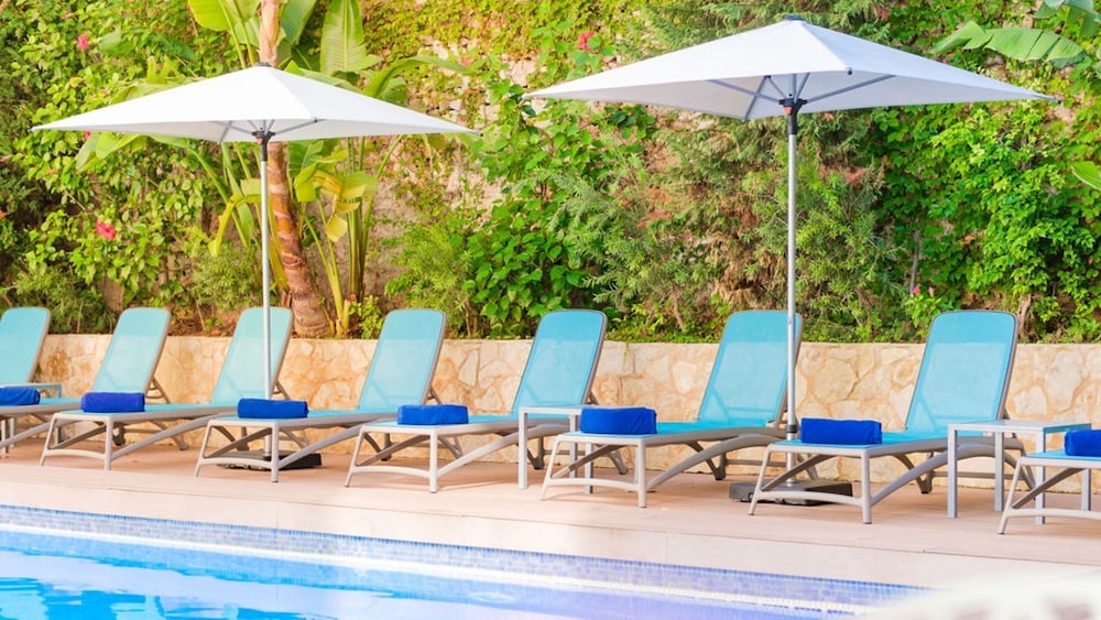 Hotel Agua Beach - Adults Only — Swimming pool in Palma Nova, Balearic Islands