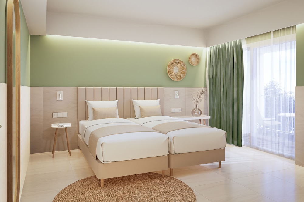 Hotel Agua Beach - Adults Only — Hotel rooms in Palma Nova, Balearic Islands