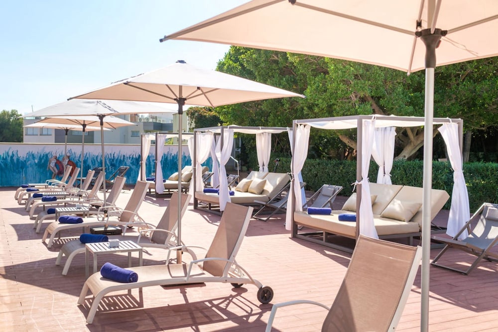 Hotel Agua Beach - Adults Only — Beach in Palma Nova, Balearic Islands