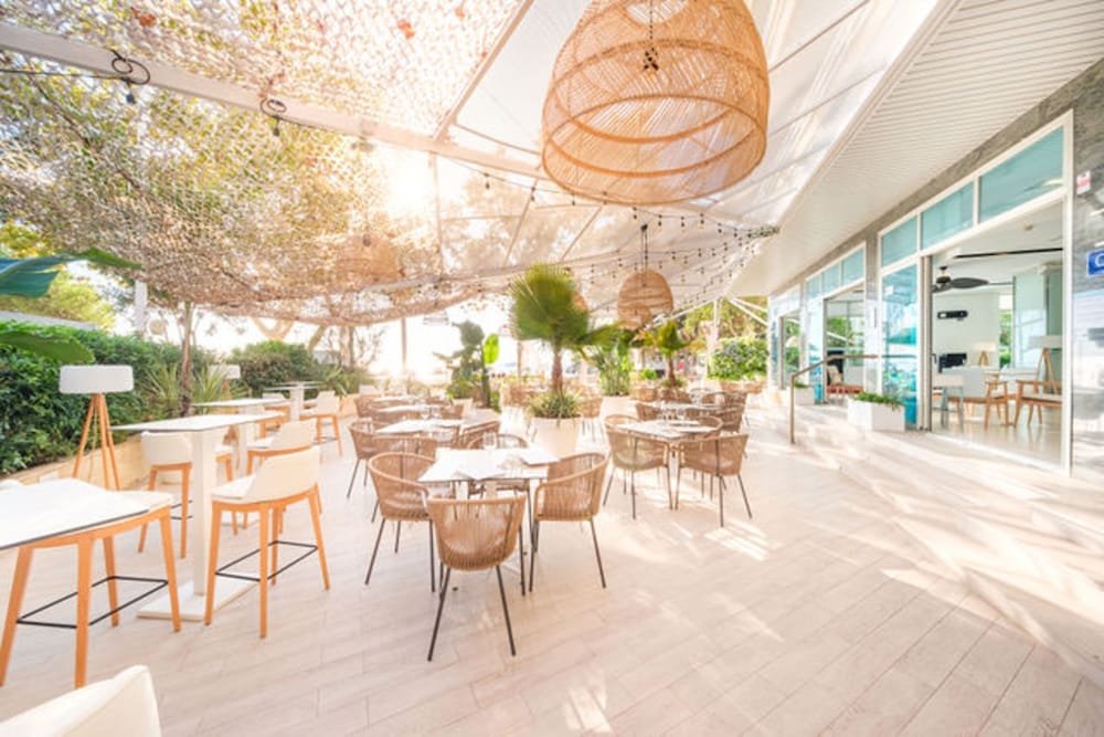 Hotel Agua Beach - Adults Only — Restaurant & bars in Palma Nova, Balearic Islands