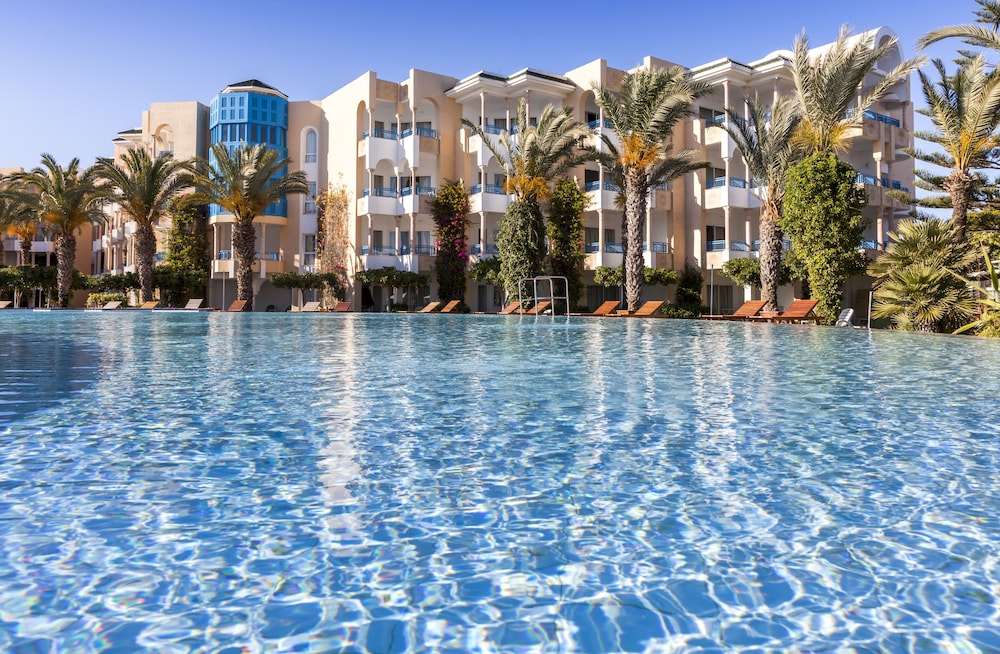 Hasdrubal Thalassa & SPA Hammamet — Swimming pool in Hammamet, Nabeul