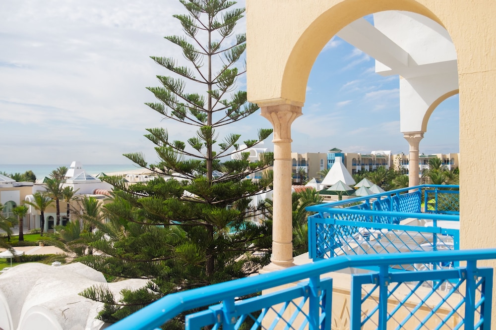 Hasdrubal Thalassa & SPA Hammamet — Beach in Hammamet, Nabeul