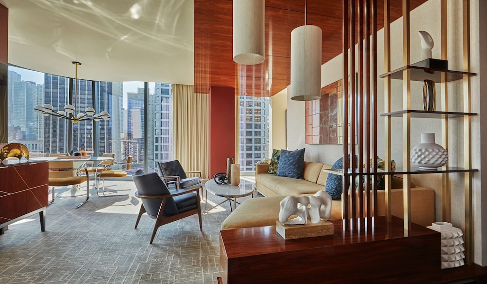 Viceroy Chicago — Hotel rooms in Chicago, Illinois