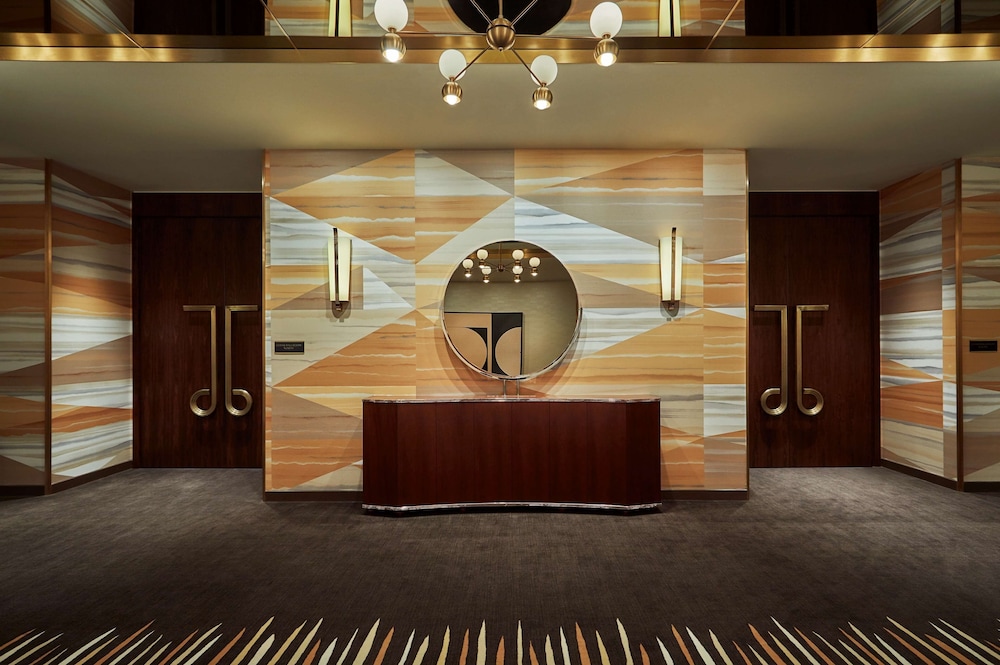Viceroy Chicago — Hotel building in Chicago, Illinois