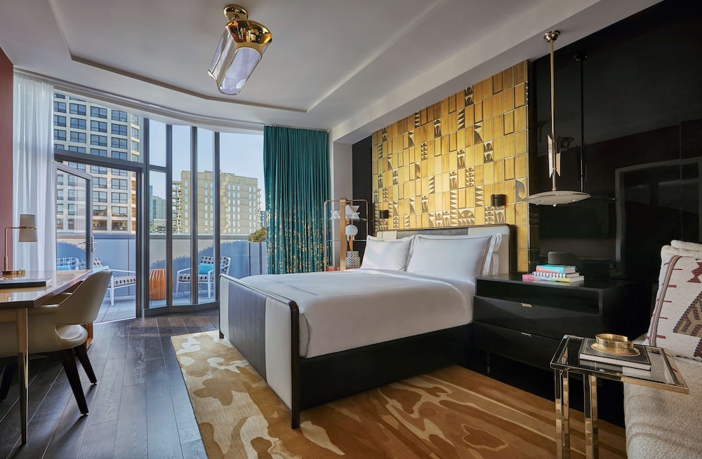 Viceroy Chicago — Hotel rooms in Chicago, Illinois