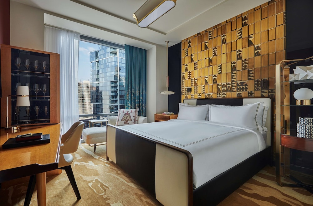Viceroy Chicago — Hotel rooms in Chicago, Illinois