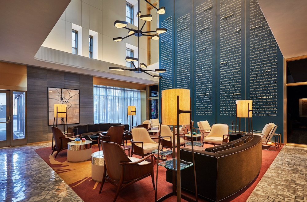 Viceroy Chicago — Restaurant & bars in Chicago, Illinois