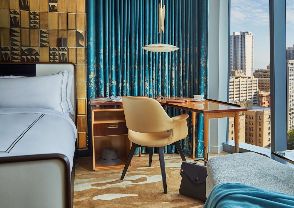Viceroy Chicago — Hotel rooms in Chicago, Illinois