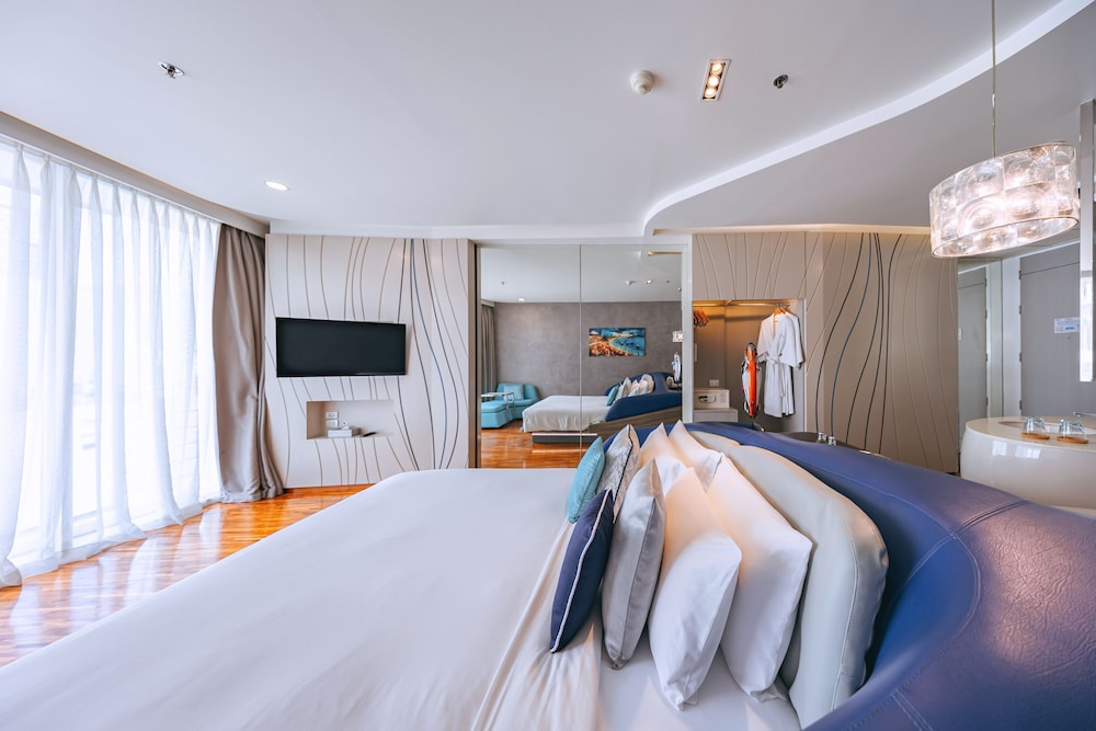 Hotel Baraquda Pattaya By Heeton — Hotel rooms in Pattaya, Chonburi