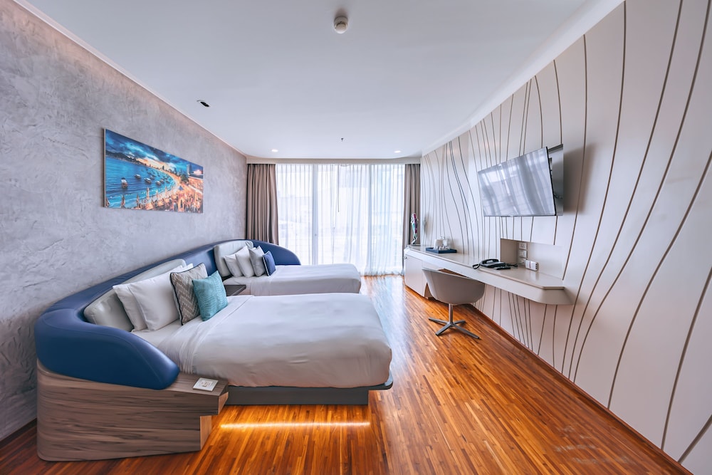 Hotel Baraquda Pattaya By Heeton — Hotel rooms in Pattaya, Chonburi