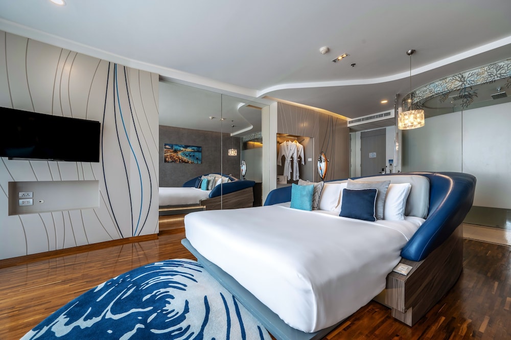 Hotel Baraquda Pattaya By Heeton — Hotel rooms in Pattaya, Chonburi