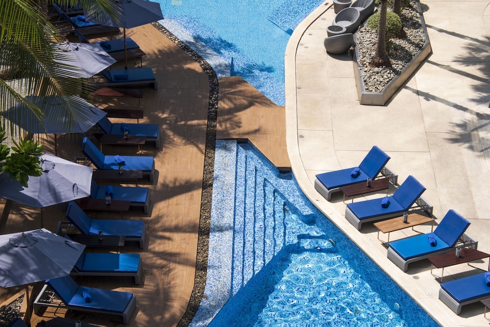 Hotel Baraquda Pattaya By Heeton — Swimming pool in Pattaya, Chonburi