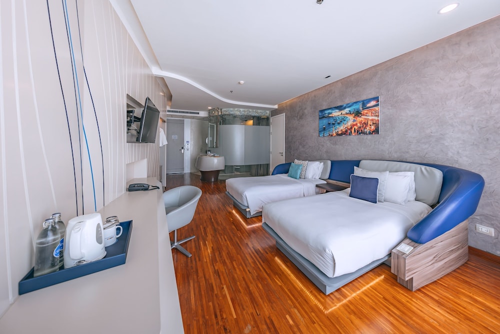Hotel Baraquda Pattaya By Heeton — Hotel rooms in Pattaya, Chonburi